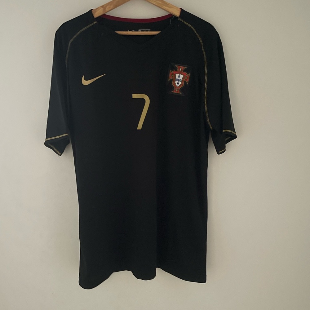 RETRO PORTUGAL LUIS FIGO 2006 JERSEY